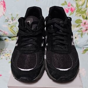 New Balance Womans 990